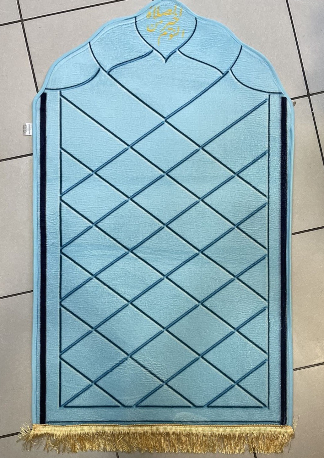 img_3369 Tapis de prière bleu ciel doré sous forme de mosquée (Mihrab) – Image 1